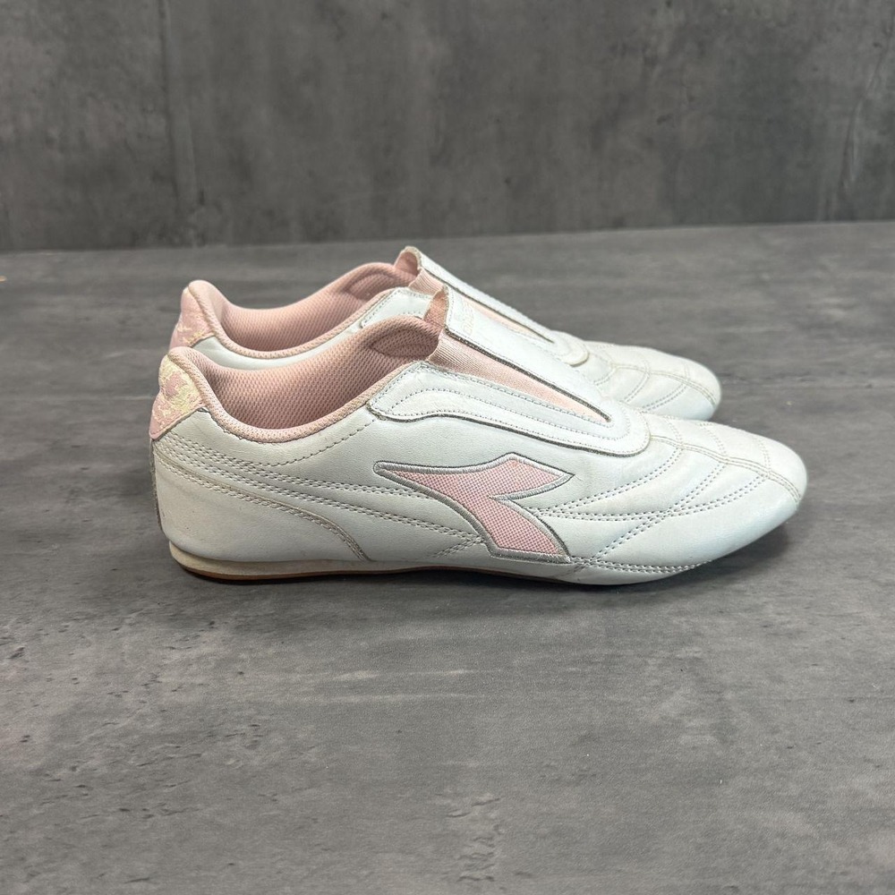 Y2K 2000's 00's Diadora Laceless Slip On White & Pink Soccer Fut Ball Sneakers